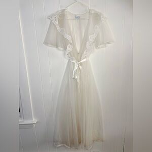 VINTAGE VAL MODE Peignoir Lace Nightgown Lingerie Full Length Romantic Bridal